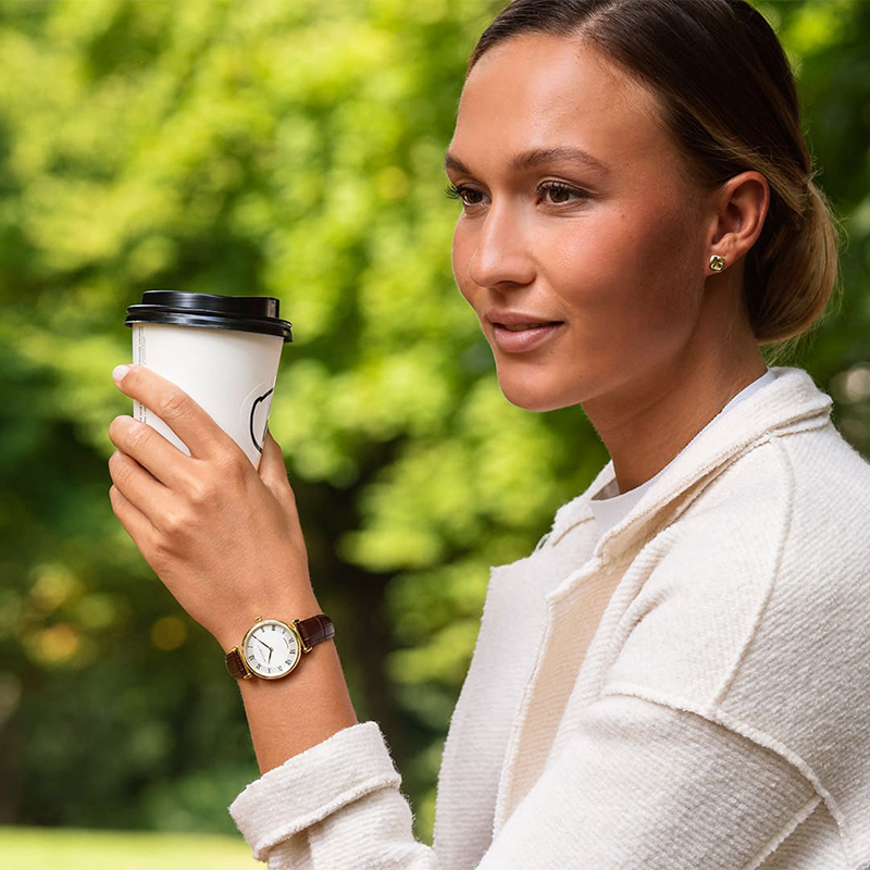 Edelstahlgehäuse Lederband 3 bar wasserdicht Saphirglas Quarz-Werk